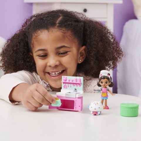 Figurki Koci Domek Gabi Mały Zestaw Gotująca Gabi Spin Master Figurki Koci Domek Gabi Mały Zestaw Gotująca Gabi Spin Master