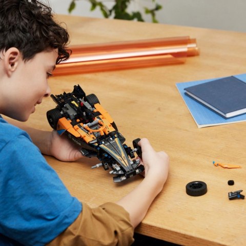 Klocki Technic 42169 NEOM McLaren Formula E Race Car LEGO Klocki Technic 42169 NEOM McLaren Formula E Race Car LEGO