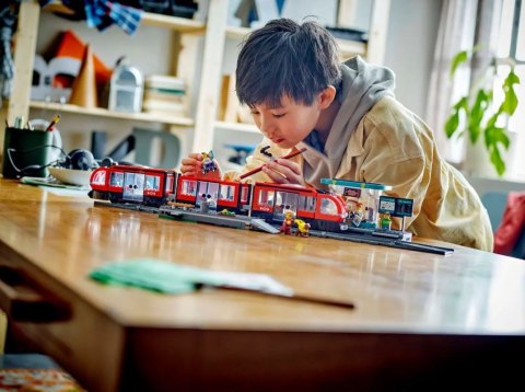 Klocki City 60423 Tramwaj miejski ze stacją LEGO Klocki City 60423 Tramwaj miejski ze stacją LEGO