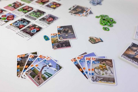Gra Jakub Wędrowycz: Upiorne wczasy Portal Games Gra Jakub Wędrowycz: Upiorne wczasy Portal Games
