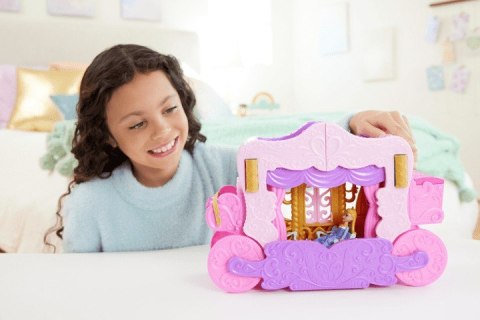 Zestaw figurek Księżniczka Disneya Karoca-Zamek 2w1 Mattel Zestaw figurek Księżniczka Disneya Karoca-Zamek 2w1 Mattel