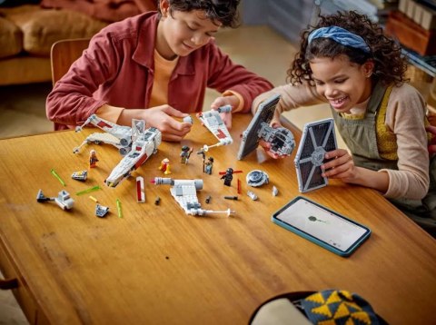 Klocki Star Wars 75393 Hybryda TIE Fightera i X-Winga LEGO Klocki Star Wars 75393 Hybryda TIE Fightera i X-Winga LEGO