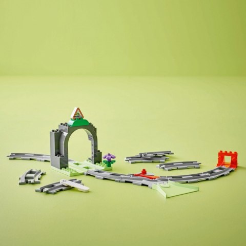 Klocki DUPLO 10425 Tunel i tory kolejowe - zestaw rozszerzający LEGO Klocki DUPLO 10425 Tunel i tory kolejowe - zestaw rozszerzający LEGO