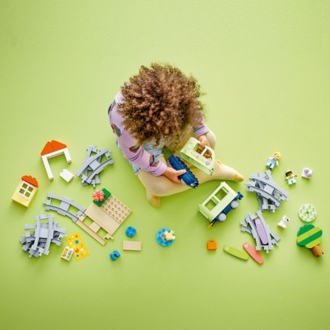 Klocki DUPLO 10427 Przygoda z interaktywnym pociągiem LEGO Klocki DUPLO 10427 Przygoda z interaktywnym pociągiem LEGO