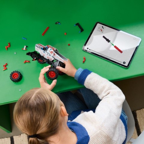 Klocki Technic 42200 Monster Jam ThunderROARus z napędem typu pull-back LEGO Klocki Technic 42200 Monster Jam ThunderROARus z napędem typu pull-back LEGO