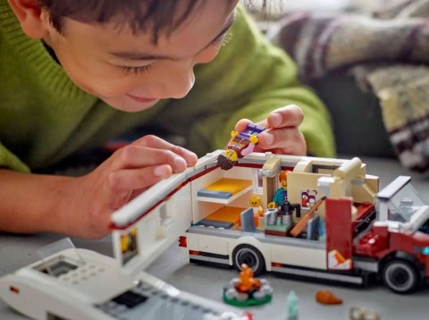 Klocki City 60454 Wakacyjny kamper pełen przygód LEGO Klocki City 60454 Wakacyjny kamper pełen przygód LEGO