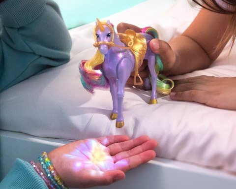 Lalka Akademia Jednorożców Sophia i Wildstar efekty świetlne Spin Master Lalka Akademia Jednorożców Sophia i Wildstar efekty świetlne Spin Master