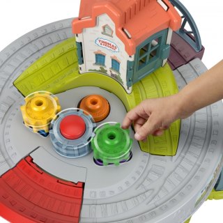 Kolejkowy stolik do zabawy Tomek i Przyjaciele Fisher Price