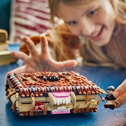 Klocki Harry Potter 76449 Potworna księga potworów z zębami LEGO Klocki Harry Potter 76449 Potworna księga potworów z zębami LEGO