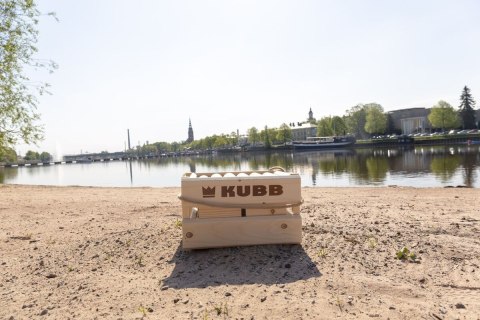Gra Kubb w kartonowym opakowaniu Tactic Gra Kubb w kartonowym opakowaniu Tactic