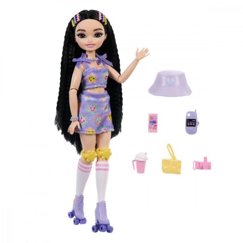 Lalka Barbie Dream Besties Renee na wrotkach Mattel