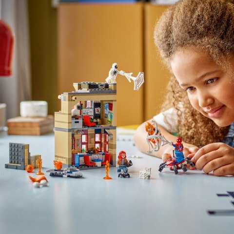 Klocki Super Heroes 76317 Mieszkanie Petera Parkera LEGO