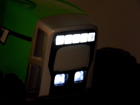 JOKOMISIADA Traktor z przyczepą na akumulator + pilot PA0242