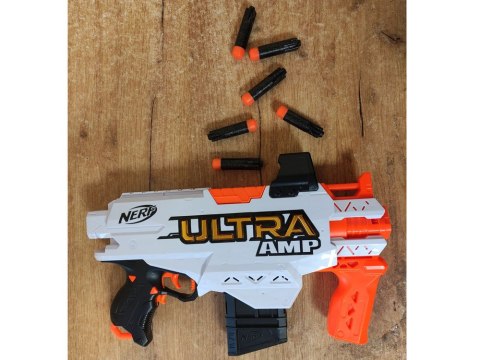 Hasbro Nerf Wyrzutnia Ultra AMP + 6 naboi pianka ZA4584