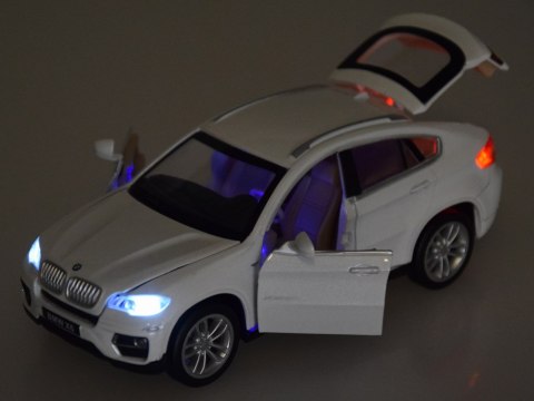JOKOMISIADA Auto metalowe BMW X6 model skala 1:32 biały SUV światło dźwięk ZA4606