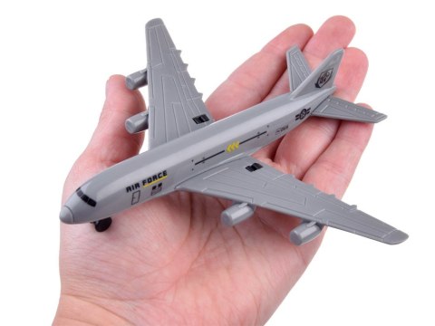 JOKOMISIADA Duża baza wojskowa lotnisko samolot mata lotniska ZA4777