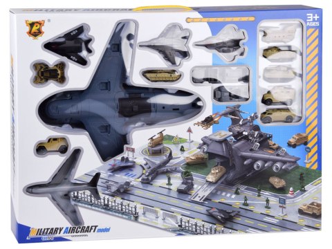 JOKOMISIADA Duża baza wojskowa lotnisko samolot mata lotniska ZA4777