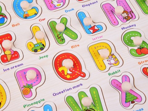 JOKOMISIADA Literki drewniane ABECADŁO drewniane 2w1 + język angielski ZA4751