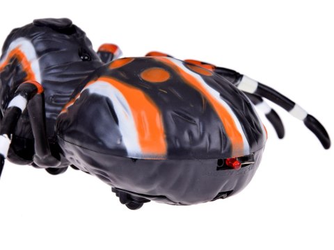 JOKOMISIADA Pająk realistyczna zabawka sterowana na pilota świeci chodzi para RC0636