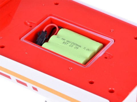 JOKOMISIADA Zdalnie sterowana duża Łódź Strażacka pływa strzela wodą świeci RC0640