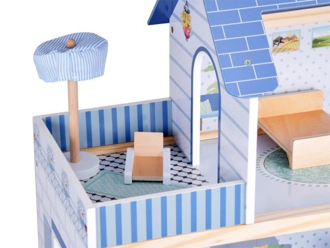 JOKOMISIADA Drewniany błękitny domek dla lalek + mebelki 3 piętra teras ZA5273