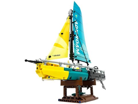 JOKOMISIADA Klocki techniczne Jacht regatowy 675-elementów kolorowe klocki ZA5296