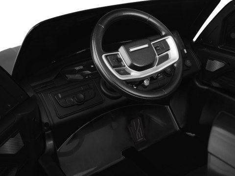 JOKOMISIADA Auto na akumulator RANGE ROVER 4x4 wyświetlacz pilot PA0319