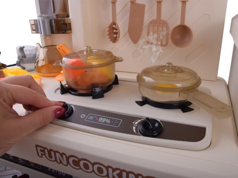 JOKOMISIADA Interaktywna beżowa kuchnia dla dzieci + efekty: światło dźwięk para ZA5766