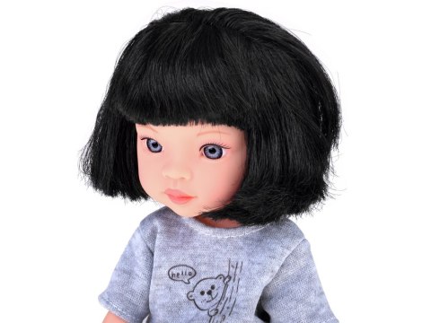 JOKOMISIADA Lovely Girl Lalka z krótkimi czarnymi włosami w sportowym stroju 33cm ZA5849