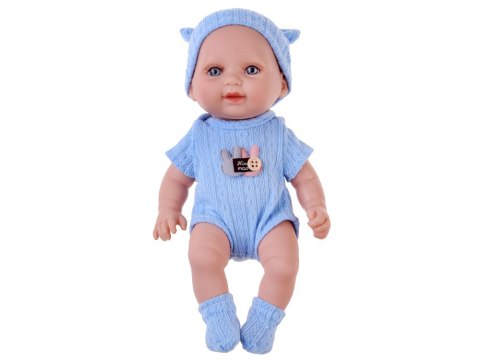 JOKOMISIADA Urocza lalka BOBAS 26 cm - lekka i ruchoma w śpioszkach z czapeczką ZA5831