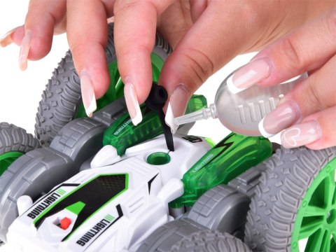 JOKOMISIADA Zdalnie sterowane SUPER SZYBKIE auto STUNT - para wodna i światło RC0729