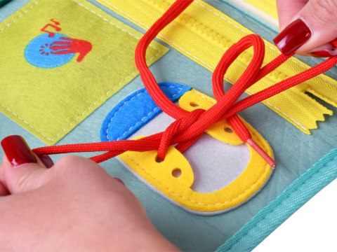 JOKOMISIADA Książka manipulacyjna Montessori - 28 sensorycznych aktywności ZA5943