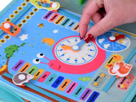 JOKOMISIADA Książka manipulacyjna Montessori - 28 sensorycznych aktywności ZA5943