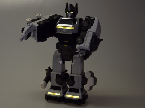 JOKOMISIADA Zabawka Robot Magnetyczny Transformer 2w1- duża figurka - akcesoria ZA6009