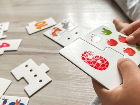 Kapitan Nauka Kapitan Nauka Puzzle sensoryczne Cyferki - dotykam, układam i uczę się ZA6085