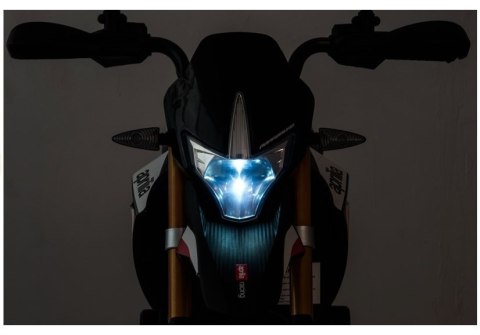 LEAN CARS Pojazd na Akumulator Aprilia A007 Czarno Czerwony