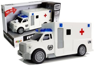 LEAN Toys Auto Ambulans z napędem Karetka Pogotowia 1:20 z dźwiękiem