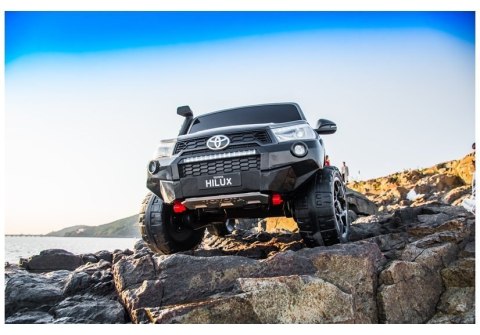 LEAN CARS Auto na Akumulator Toyota Hilux Czarny Lakierowany