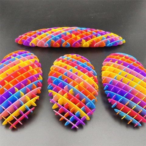 LEAN TOYS Zabawka Tęczowa Antystresowa Elastyczna Sensoryczna Kolorowa 10cm