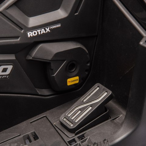 LEAN CARS Quad Can Am Outlander 4x4 DK-CA005 Czarny