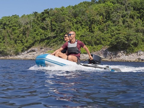 Bestway Bestway Dmuchany ponton CASPIAN 230x130x33cm - zestaw wiosła + pompka 65046