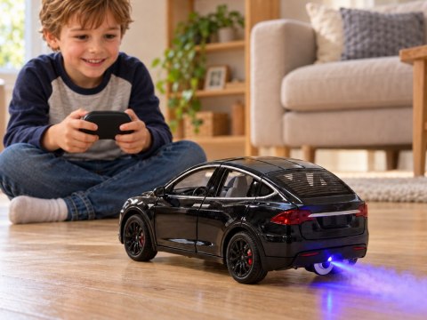 JOKOMISIADA Autko Tesla Model X RC 1:22 metalowy samochód na pilota LED dym RC0772