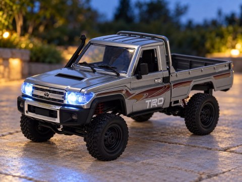 JOKOMISIADA Samochód zdalnie sterowany Toyota Land Cruiser Pickup 4×4 skala 1:12 RC0764