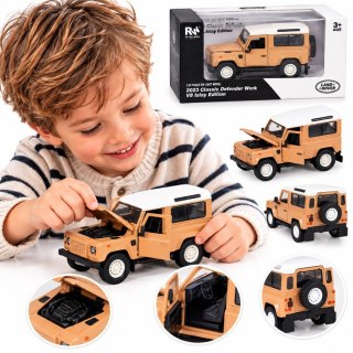 JOKOMISIADA AUTO metalowe Land Rover Defender 90 Works V8 Islay Edition 1:24 ZA6403
