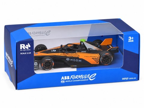 JOKOMISIADA AUTO metalowe Model bolidu NEOM McLaren Formula E 1:24 ZA6397